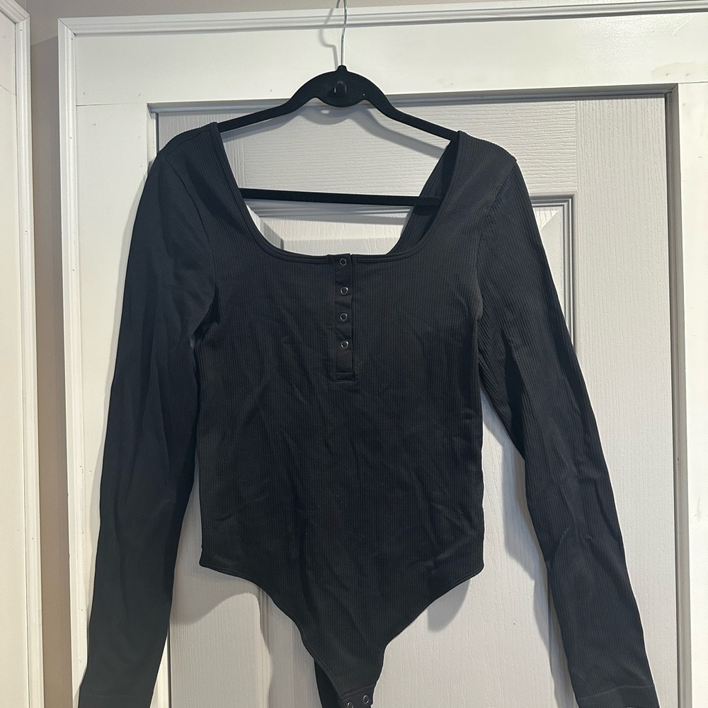 NEW SO Black Ribbed Long Sleeve Fitted Bodysuit